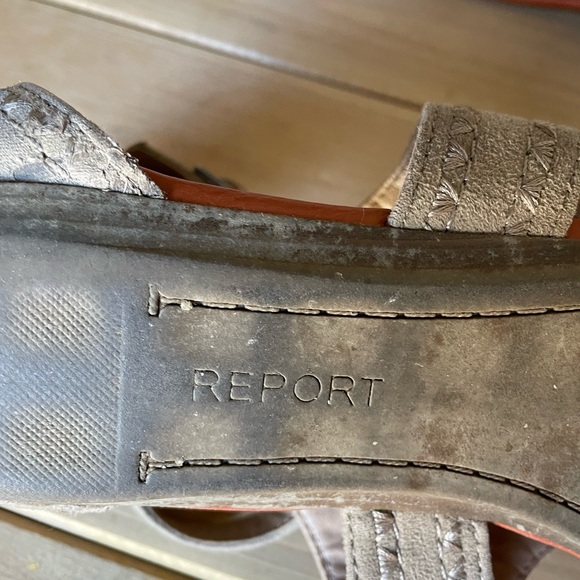 sandals report
